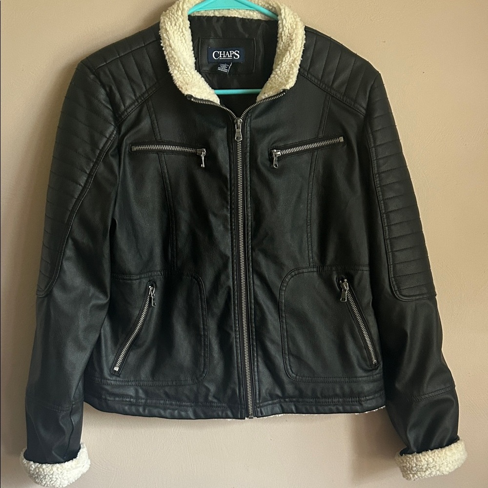 Chaps pleather jacket with off white detailed fleece 🖤